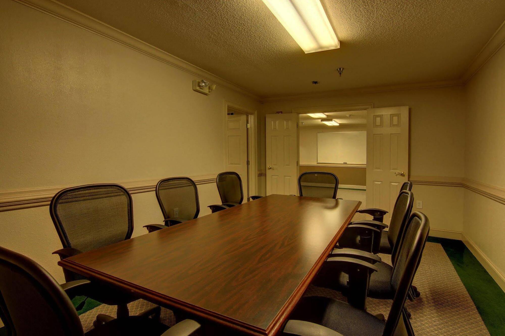Intown Suites Extended Stay Marietta Ga - Town Center Kennesaw Luaran gambar